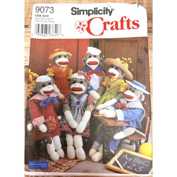 Simplicity Crafts 9073 Sock Monkey Sewing Pattern Kit 21 Pieces One Size - Picture 1 of 2